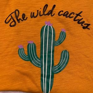 The wild cactus 🌵 (Roolee T-Shirt)